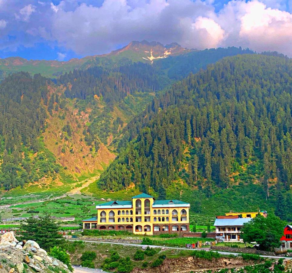 The Sultan Resort Kulan Extérieur photo