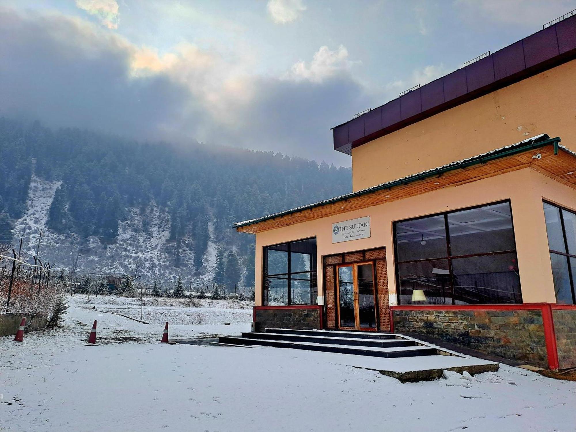 The Sultan Resort Kulan Extérieur photo
